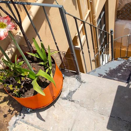 Stylish, Basement Studio With Roof Top Access - Ep9B Athene Buitenkant foto