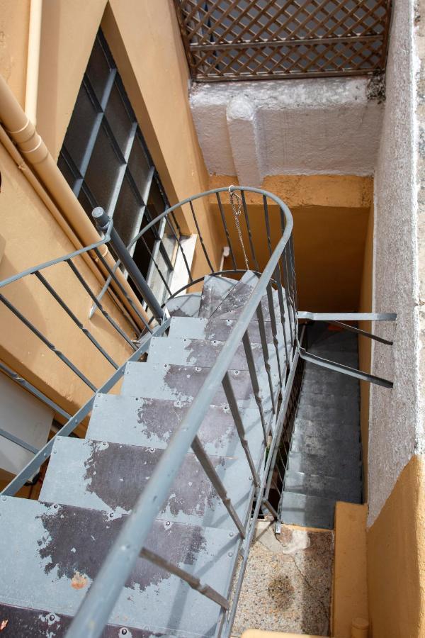 Stylish, Basement Studio With Roof Top Access - Ep9B Athene Buitenkant foto