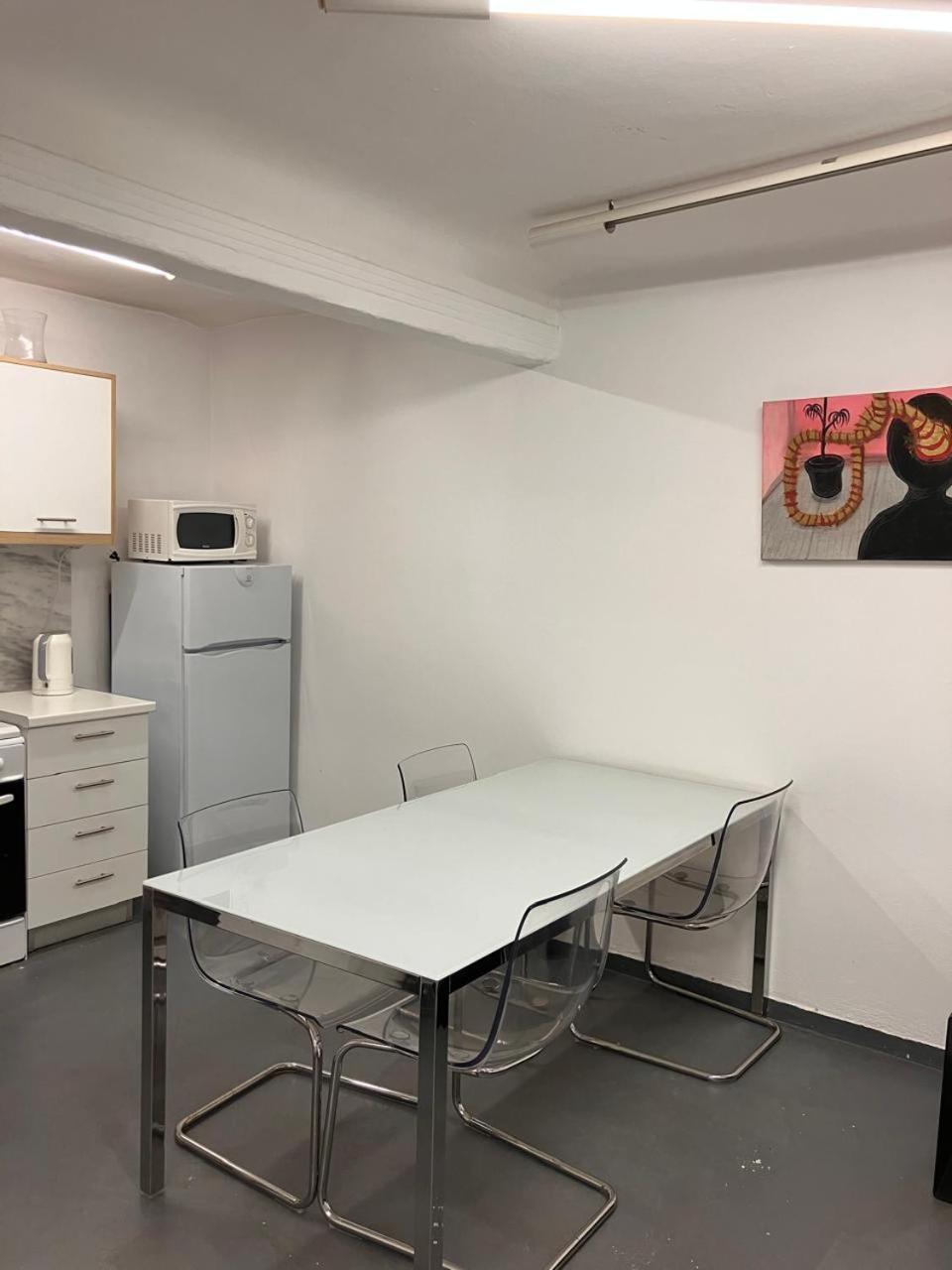 Stylish, Basement Studio With Roof Top Access - Ep9B Athene Buitenkant foto